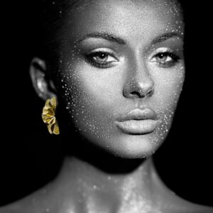 Sculpted Luxe Earrings